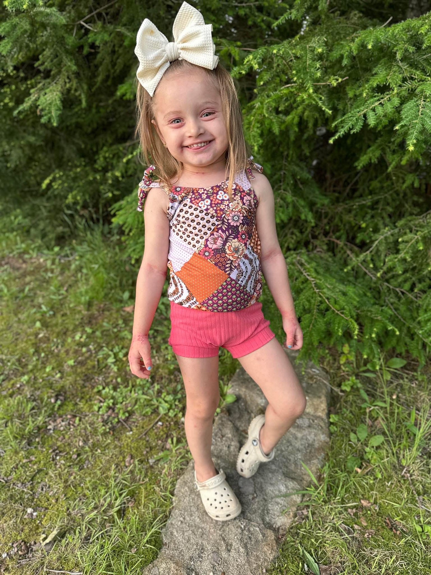 BRIELLE MODEST CROP TIE TANK