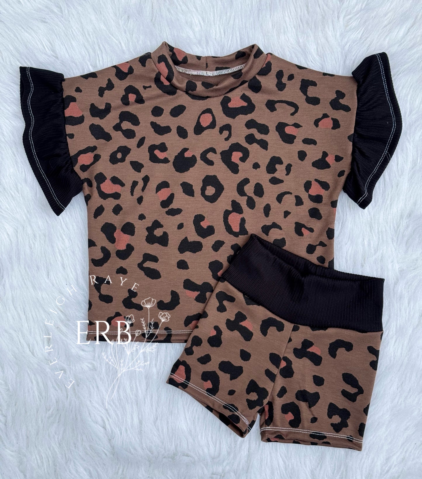 3T Ruffle Lounge & Mid Biker