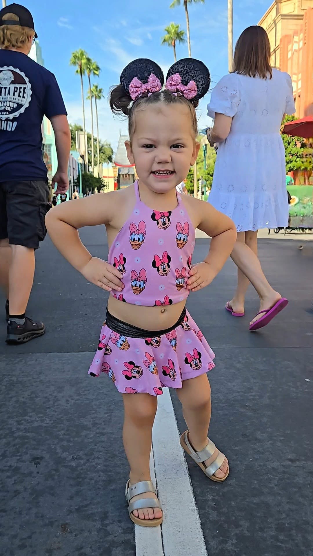 TIE BACK HALTER CROP